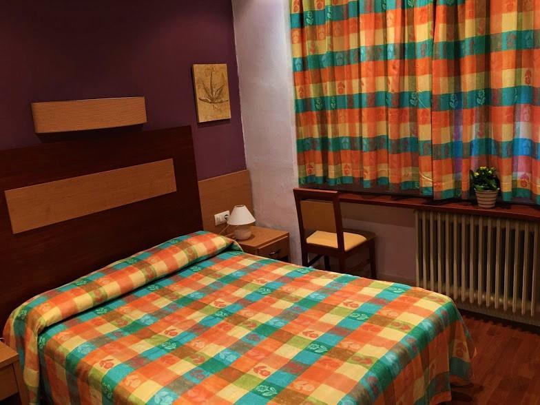 Hotel La Fonda Dels Pirineus 마카네트데카브레니스 외부 사진