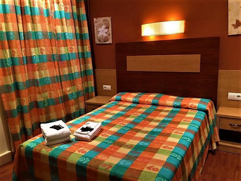 Hotel La Fonda Dels Pirineus 마카네트데카브레니스 외부 사진