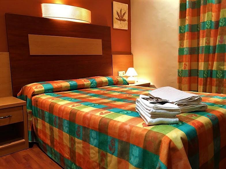 Hotel La Fonda Dels Pirineus 마카네트데카브레니스 외부 사진